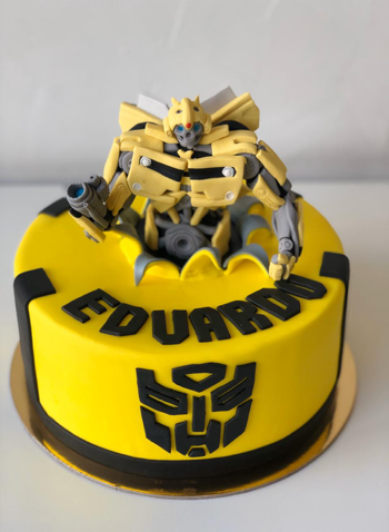Cartoon Cake-Transformer 3D
